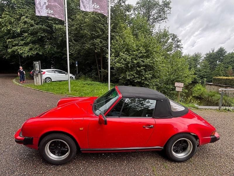 Gebraucht Porsche 911 Carrera Cabriolet 231 PS (169 kW) 1983 Rot Cabrio