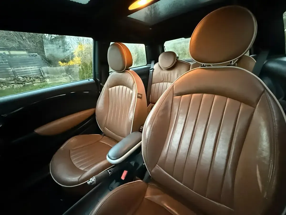 Usata Mini Cooper 120 CV (88 kW) 2010 Beige Utilitaria