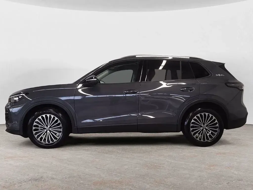 Gebraucht VW Tiguan Goal 131 PS (96 kW) 2025 Grau SUV