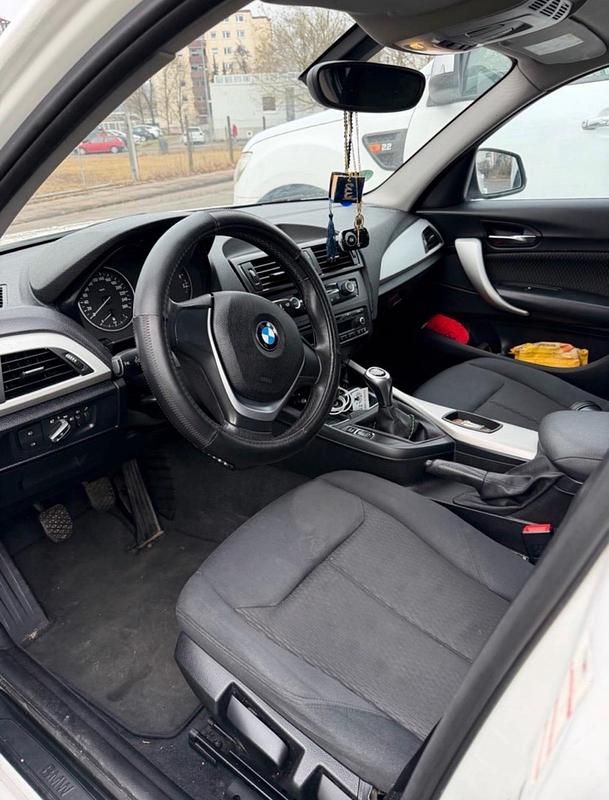 Gebraucht BMW 114 150 PS (110 kW) 2012 Weiß Kleinwagen