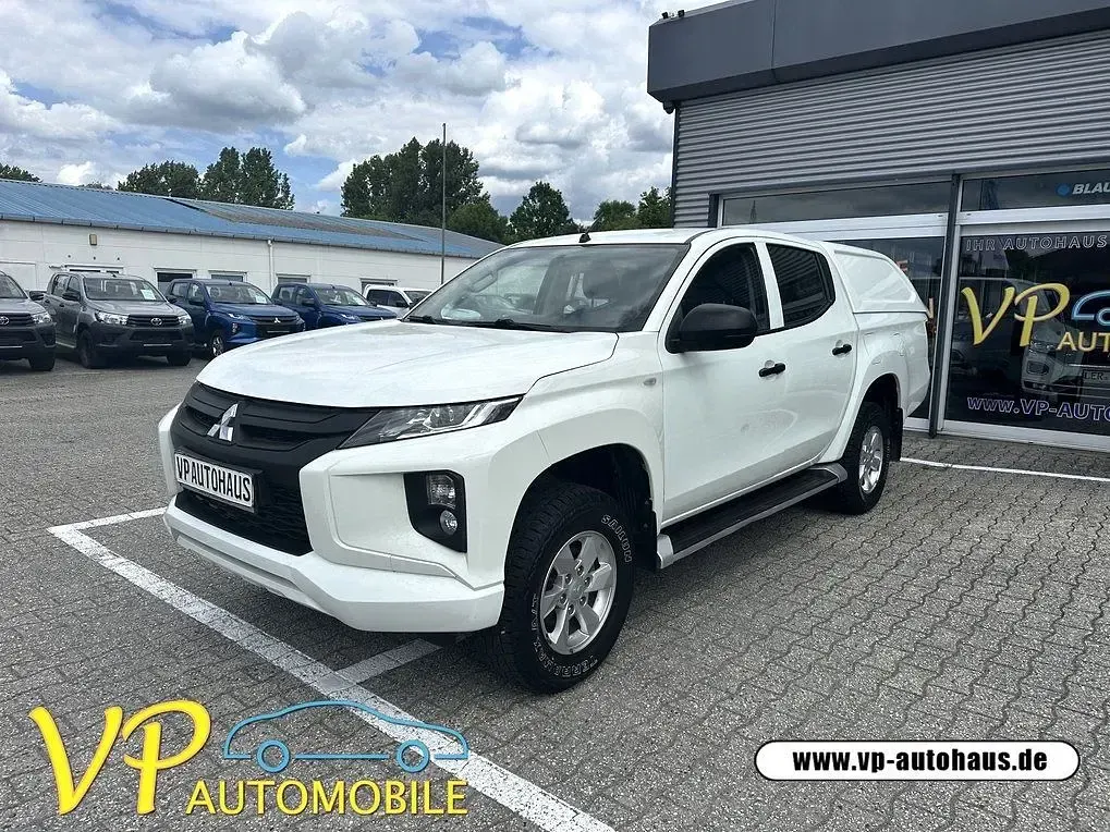 Gebraucht Mitsubishi L200 Basis 150 PS (110 kW) 2021 Weiß Pickup