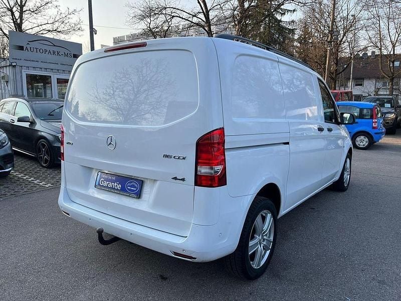 Gebraucht Mercedes Vito 163 PS (119 kW) 2017 Weiß Van