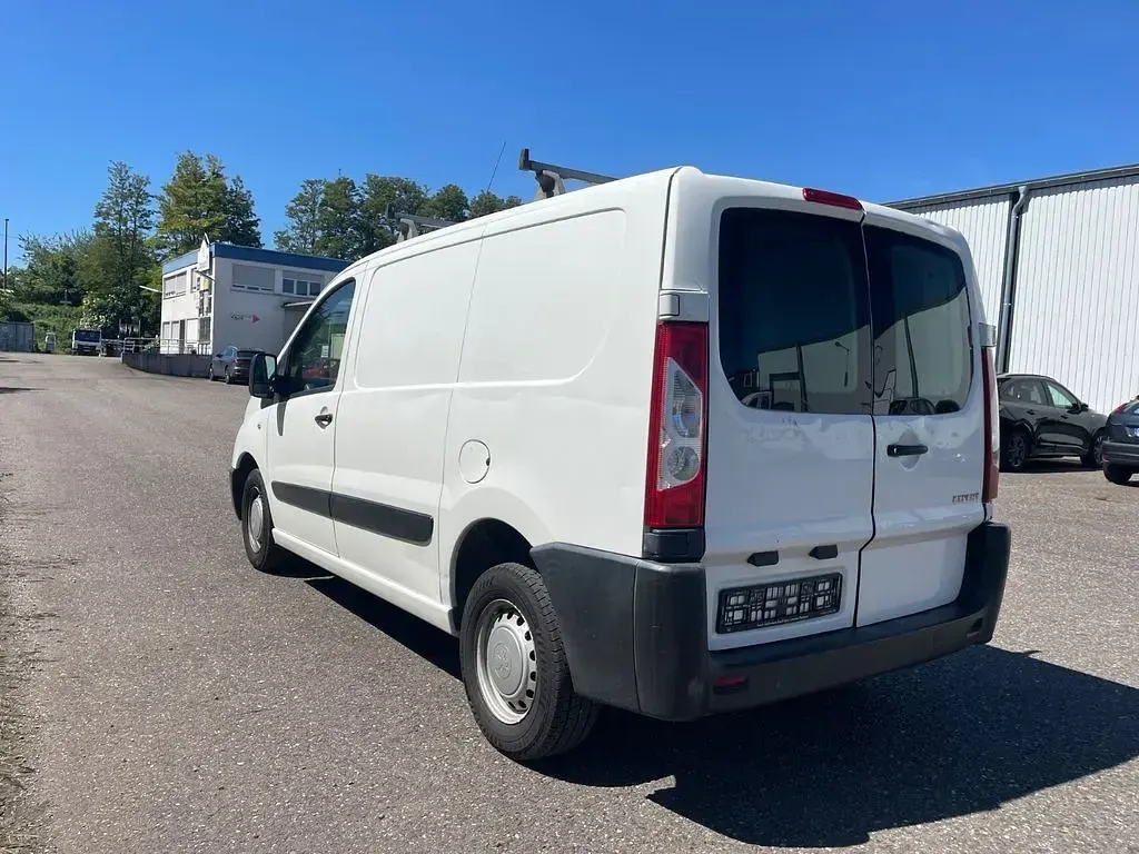 Gebraucht Peugeot Expert 90 PS (66 kW) 2009 Weiß Van