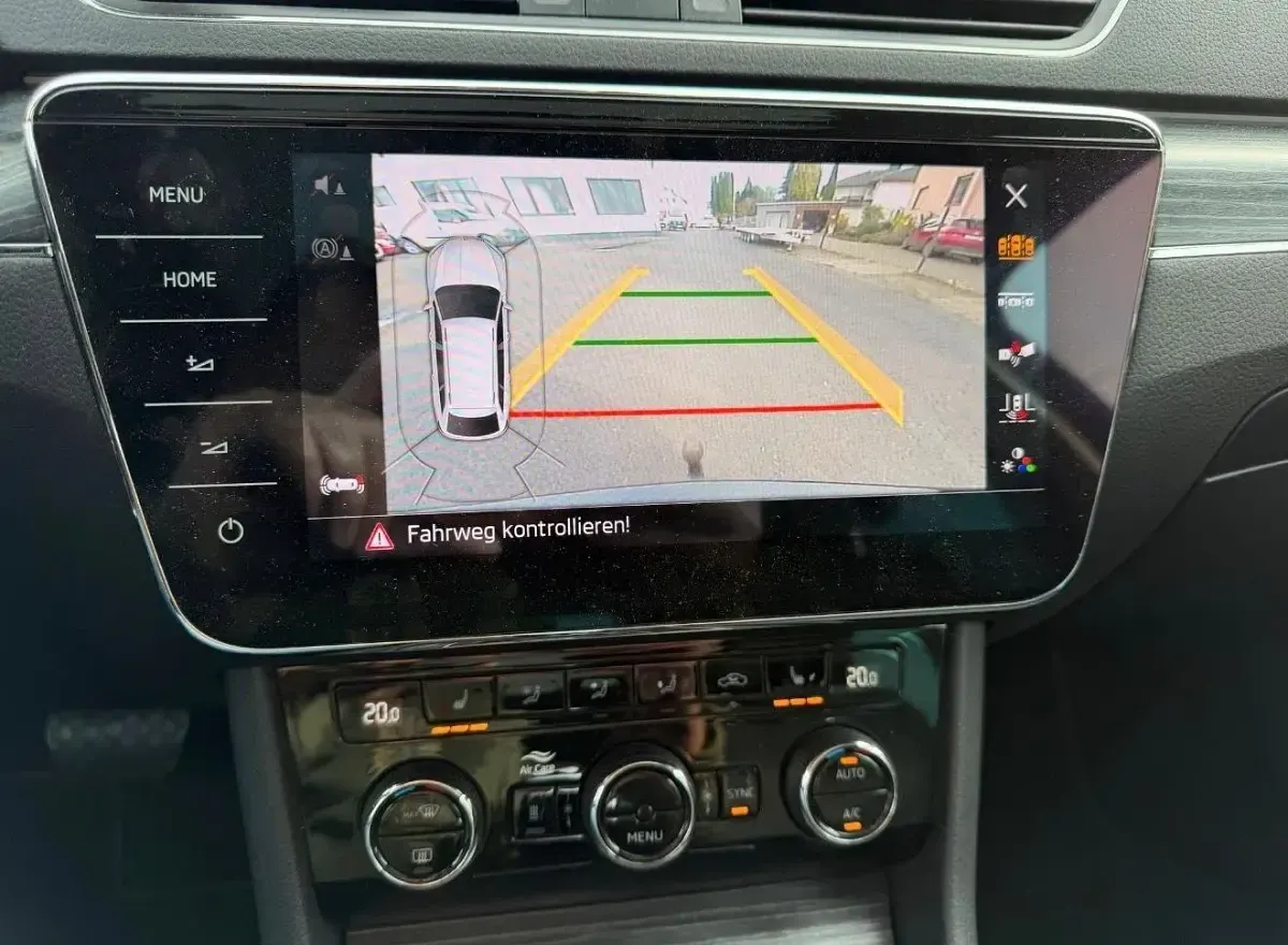 Gebraucht Skoda Superb 200 PS (147 kW) 2022 Schwarz Kombi