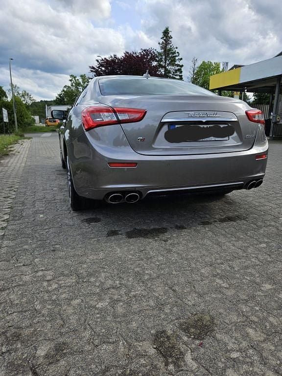 Gebraucht Maserati Ghibli 411 PS (302 kW) 2016 Grau Limousine