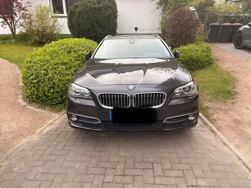 Gebraucht BMW 525 218 PS (160 kW) 2015 Grau Kombi