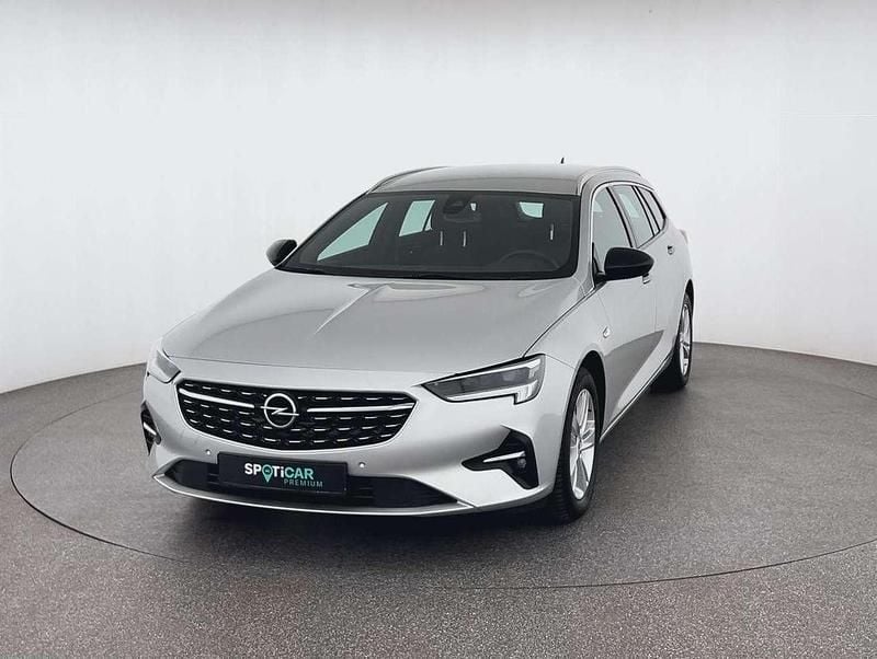 Silber (metallic) Gebraucht 2022 Opel Insignia Elegance Kombi | 19.470 € (Fairer Preis) - Bild 1/4