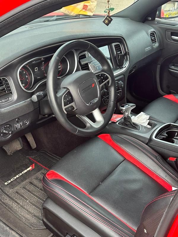Gebraucht Dodge Charger SXT 306 PS (225 kW) 2018 Rot Limousine