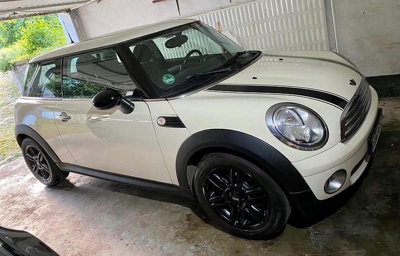 Beige Gebraucht 2007 Mini ONE Kleinwagen | 4.300 € (Etwas zu teuer) - Bild 1/4