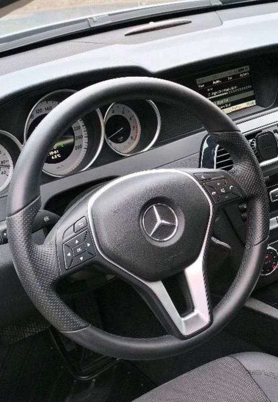 Gebraucht Mercedes C180 Edition 156 PS (114 kW) 2015 Grau Coupé