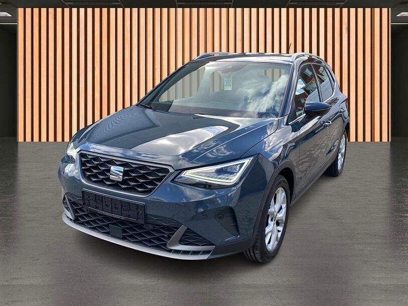 Gebraucht Seat Arona FR 110 PS (80 kW) 2024 Grau grau (metallic) SUV