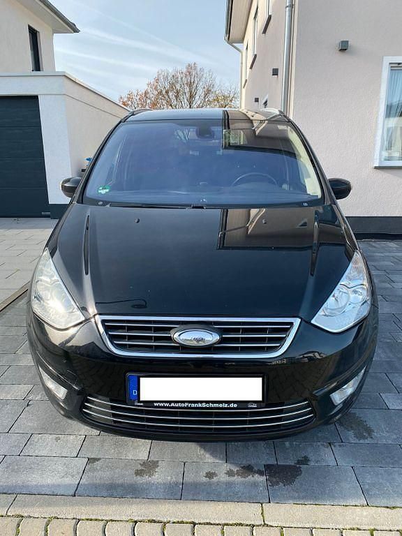 Schwarz Gebraucht 2011 Ford Galaxy Titanium Van / Kleinbus | 4.750 € (Guter Preis) - Bild 1/4