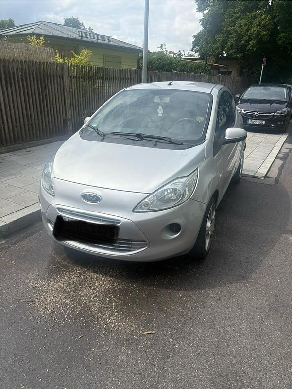 Silber Gebraucht 2010 Ford Ka Kleinwagen | 2.999 € - Bild 1/4