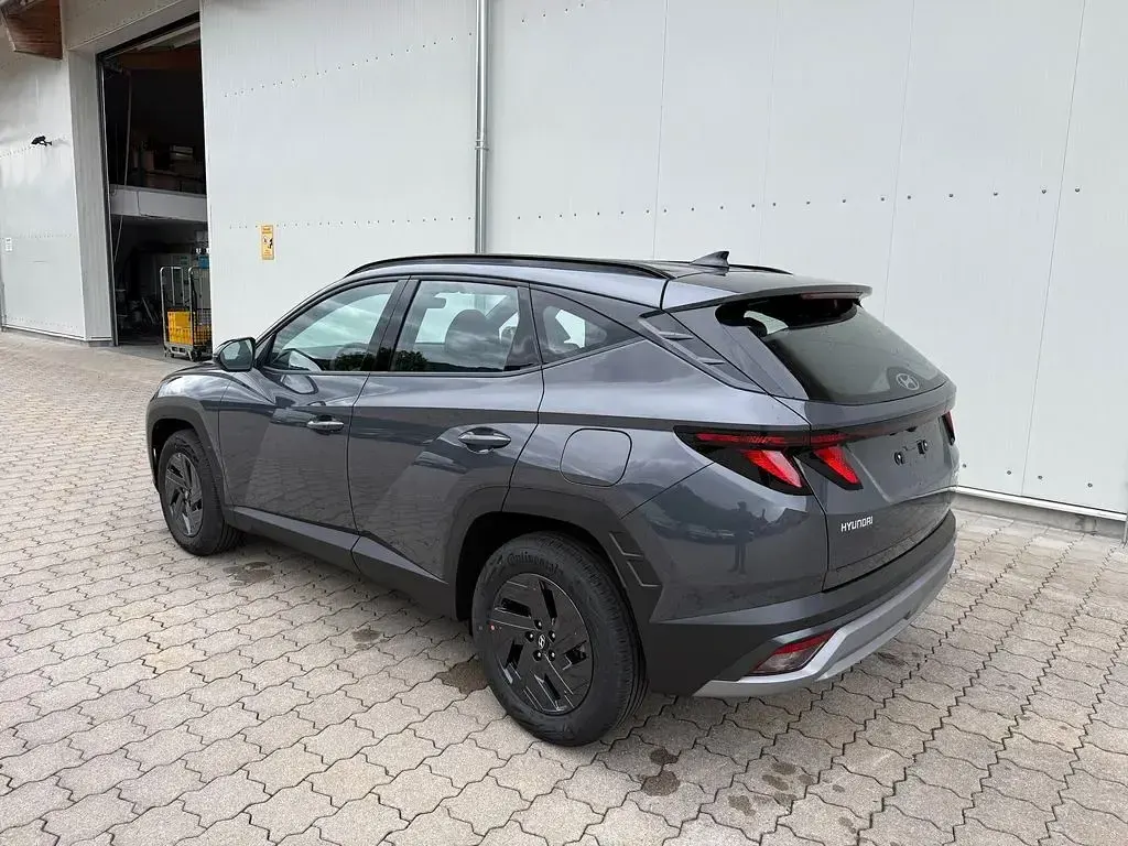 Neu Hyundai Tucson 179 PS (131 kW) 2026 Grau SUV