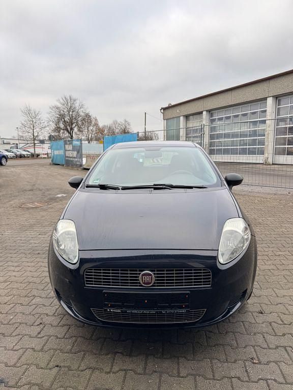 Gebraucht Fiat Grande Punto Active 65 PS (47 kW) 2009 Blau Kleinwagen