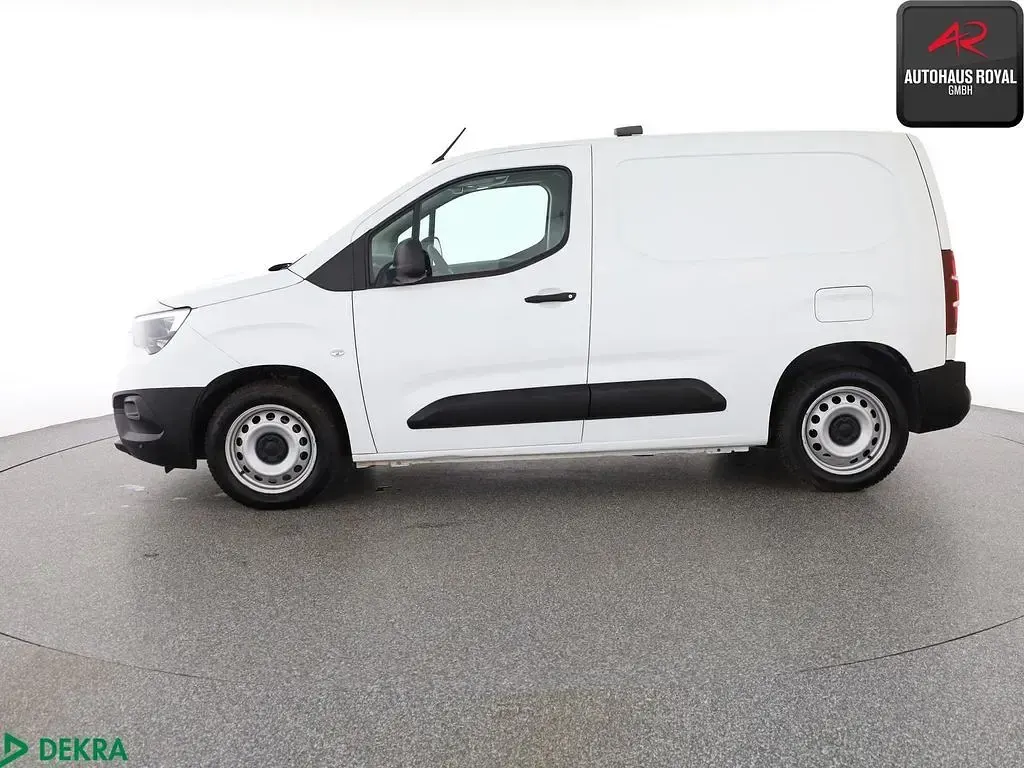 Gebraucht Opel Combo 102 PS (75 kW) 2022 Weiß Van / Kleinbus