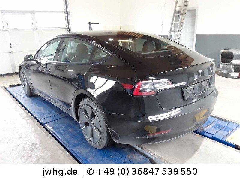 Gebraucht Tesla Model 3 366 kW (498 PS) 2021 Weiß metallic (metallic) Limousine