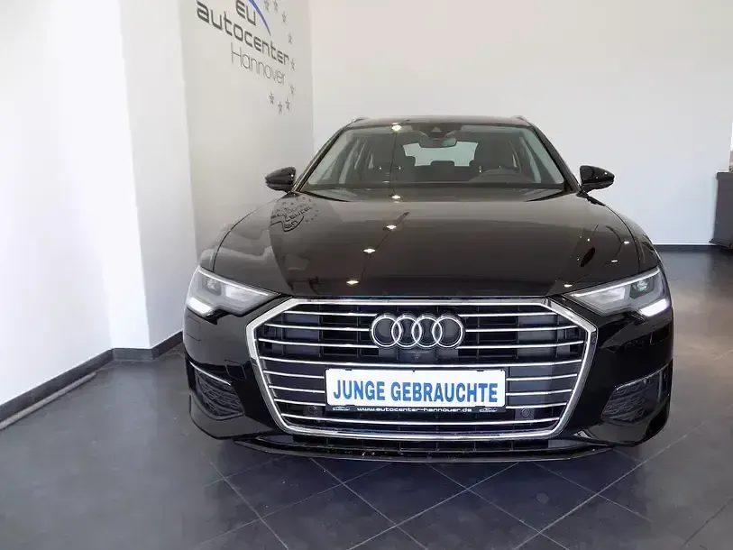 Gebraucht Audi A6 Design 204 PS (150 kW) 2021 Mythosschwarz metallic Kombi
