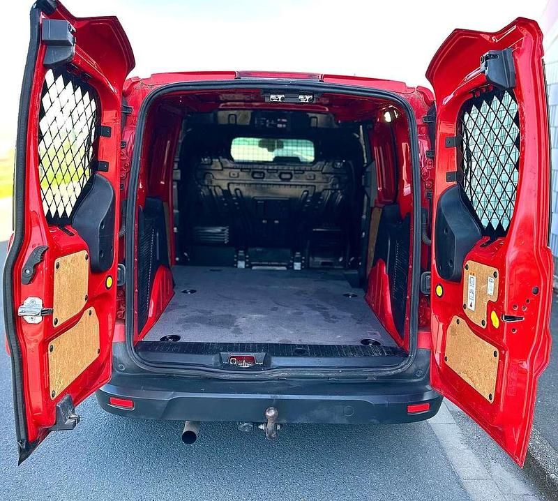 Gebraucht Ford Transit Basis 150 PS (110 kW) 2015 Rot Van
