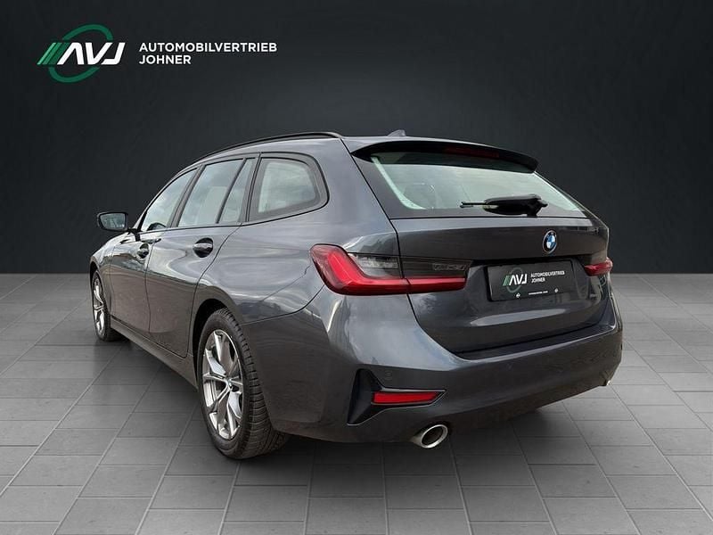 Gebraucht BMW 320 Advantage 190 PS (139 kW) 2022 Grau Limousine