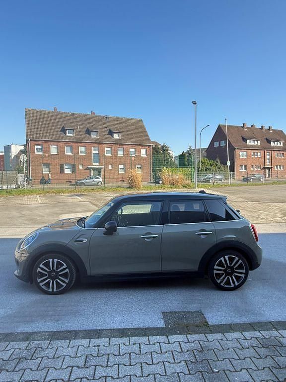 Gebraucht Mini Cooper 136 PS (100 kW) 2019 Grau Kleinwagen