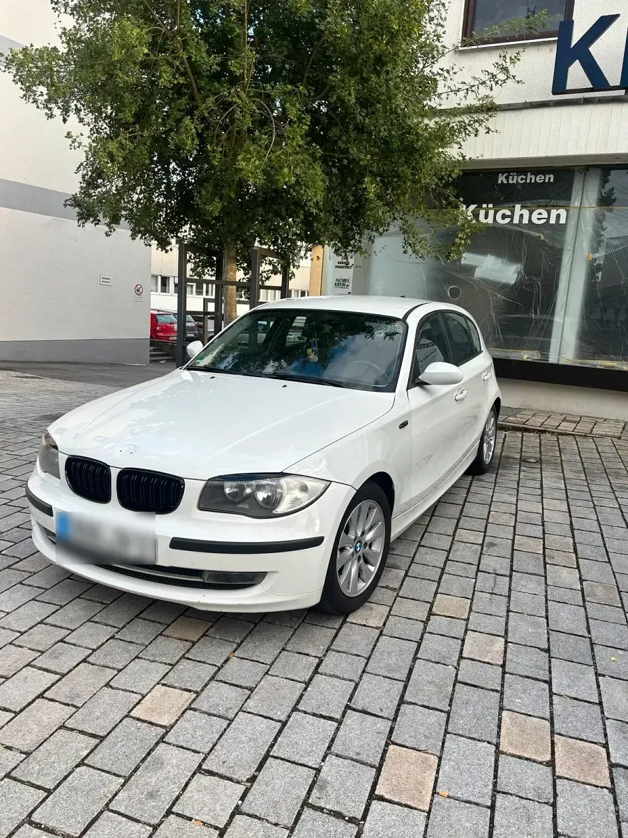 Gebraucht BMW 118 143 PS (105 kW) 2009 Weiß Kleinwagen