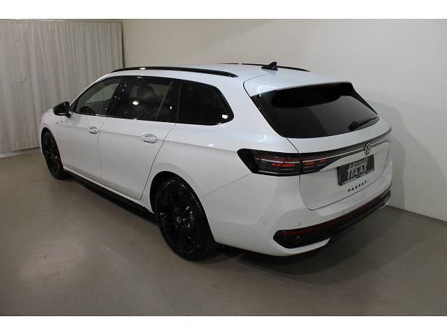 Neu VW Passat R-line 150 PS (110 kW) 2026 Weiß Kombi