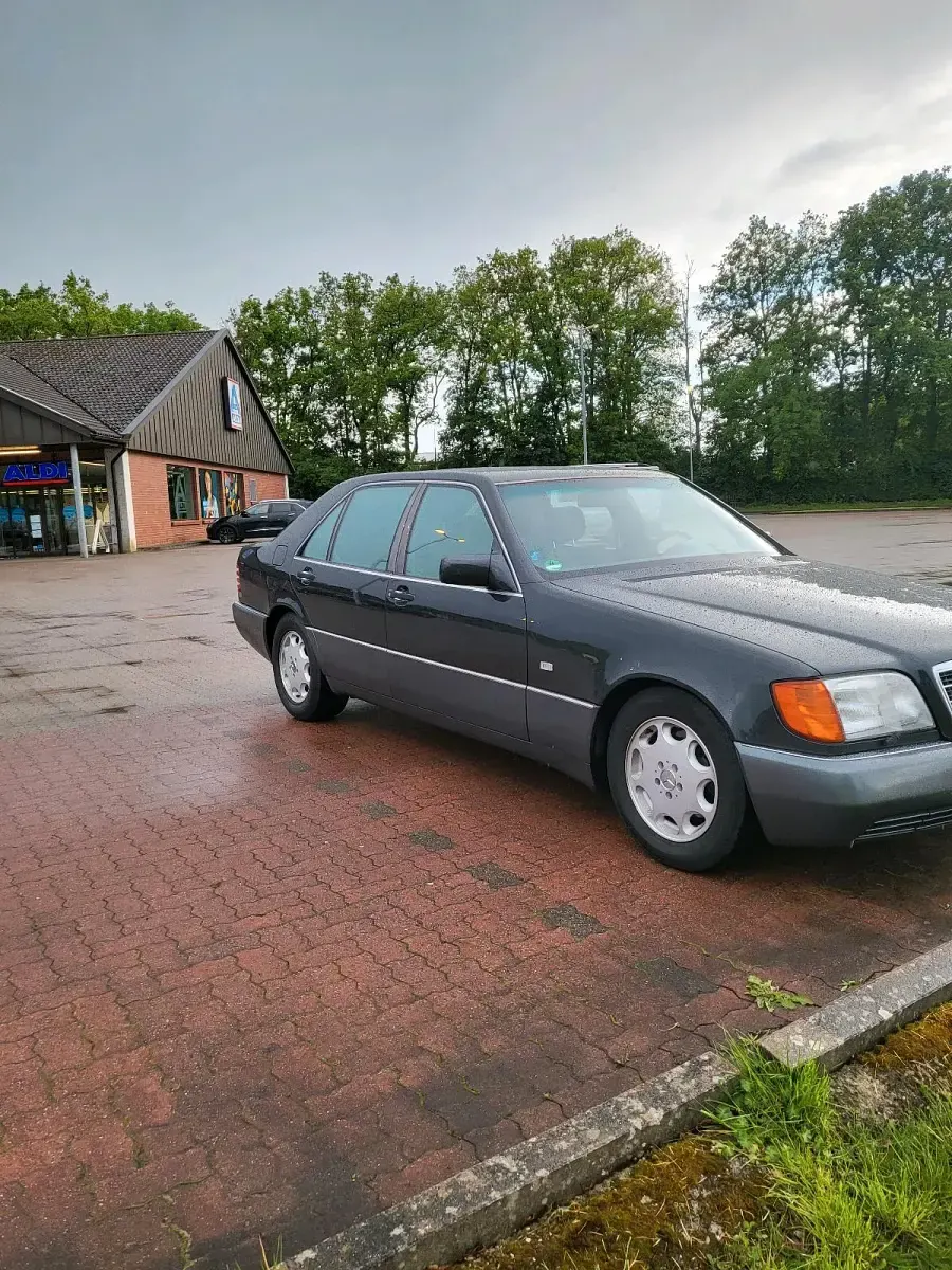 Gebraucht Mercedes 500 326 PS (239 kW) 1992 Andere farben Limousine