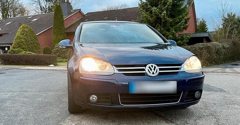 Gebraucht VW Golf 115 PS (84 kW) 2005 Blau Coupé