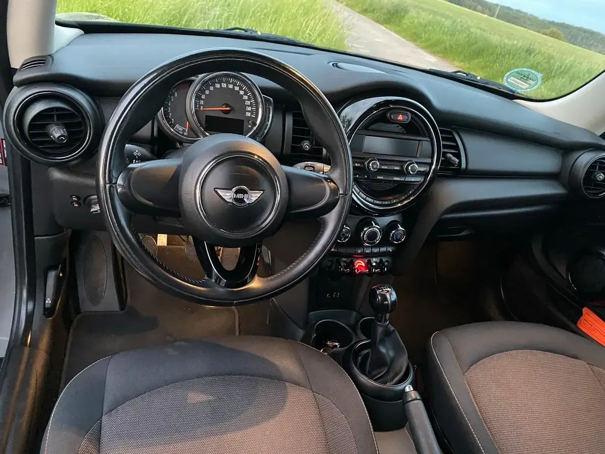 Gebraucht Mini John Cooper Works 102 PS (75 kW) 2018 Grau Kleinwagen