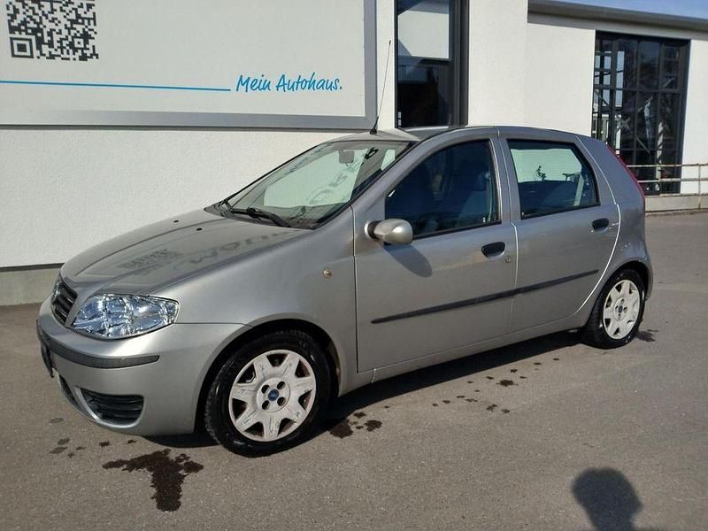 Gebraucht Fiat Punto 95 PS (69 kW) 2003 Silber Kleinwagen