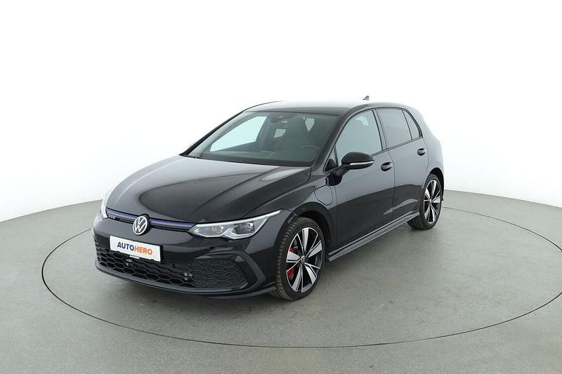 Schwarz Gebraucht 2021 VW Golf VIII GTE Limousine | 20.640 € (Fairer Preis) - Bild 1/3