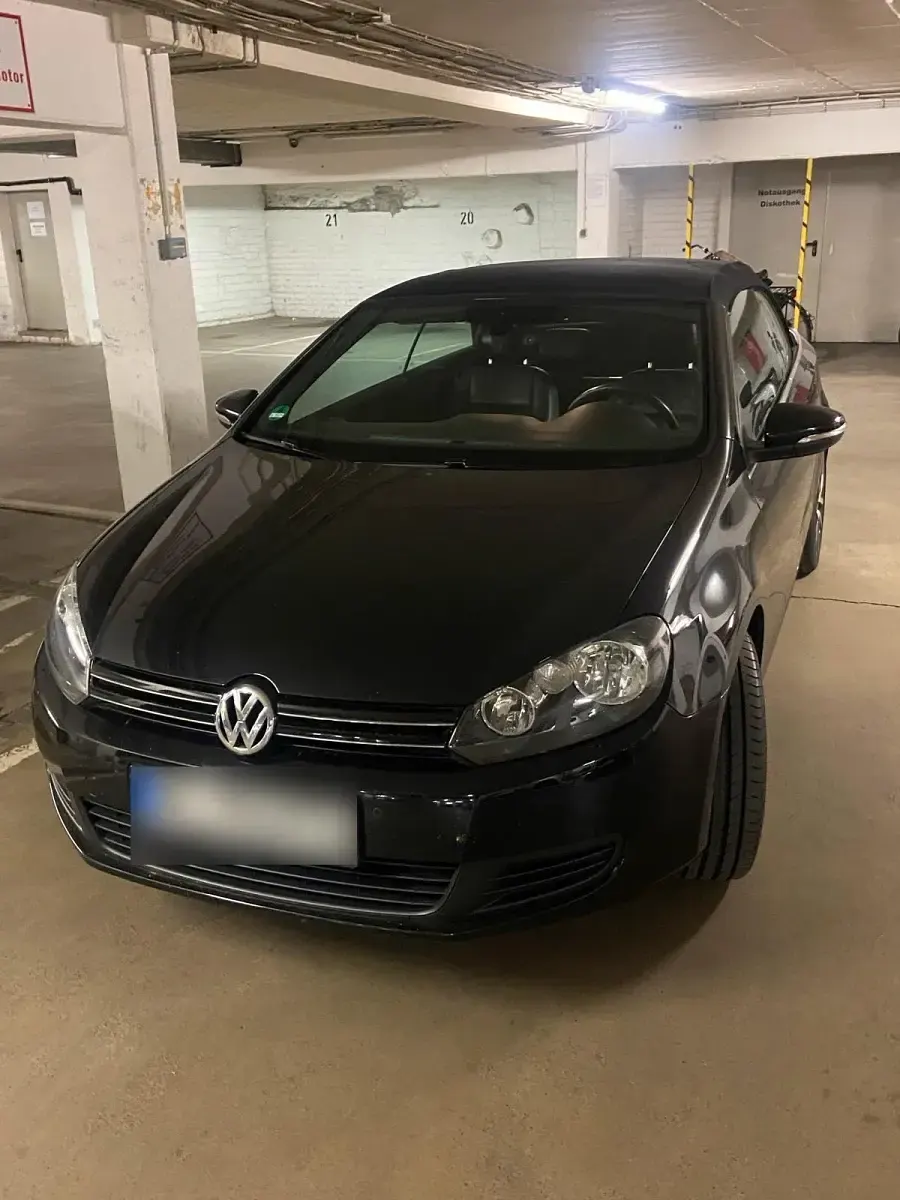 Gebraucht VW Golf 160 PS (117 kW) 2011 Schwarz Cabrio