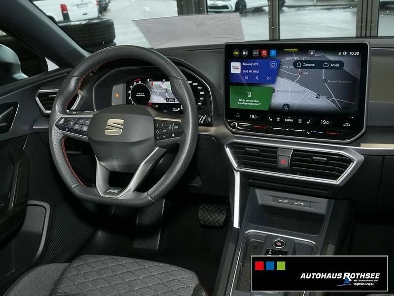 Gebraucht Seat Leon FR-Line 150 PS (110 kW) 2025 Nevada weiss Limousine