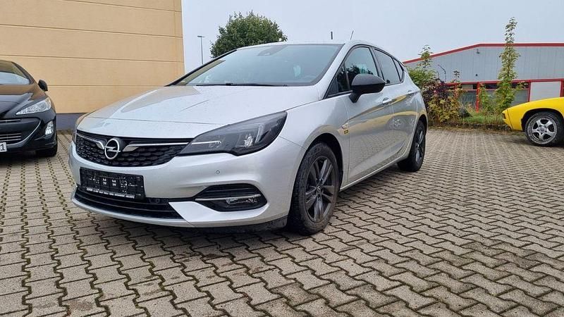 Silber Gebraucht 2020 Opel Astra Limousine | 10.999 € (Superpreis) - Bild 1/4