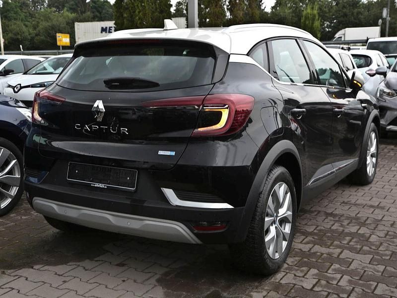 Gebraucht Renault Captur Intens 158 PS (116 kW) 2021 Metallic SUV