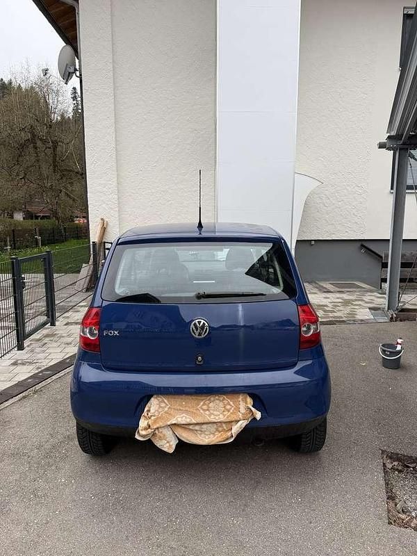 Usata VW Fox Basis 54 CV (39 kW) 2008 Blu Utilitaria