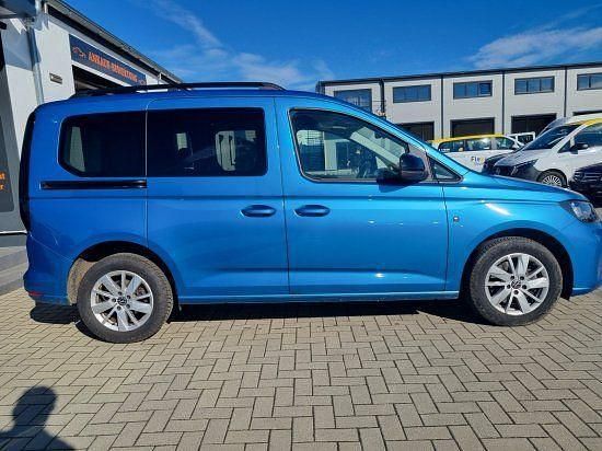 Gebraucht VW Caddy Life 122 PS (89 kW) 2021 Blau Van / Kleinbus