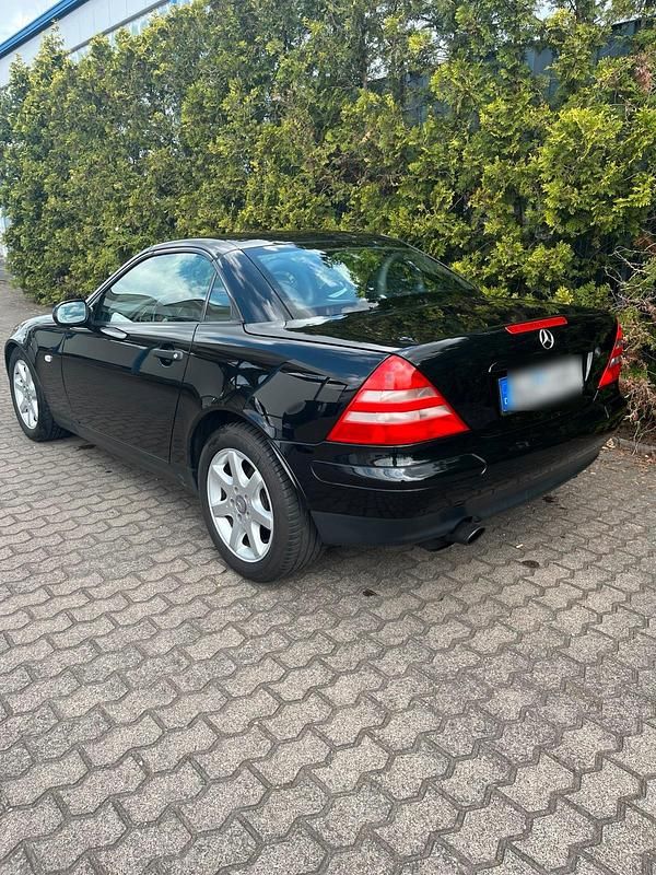 Gebraucht Mercedes SLK230 193 PS (141 kW) 1998 Schwarz Cabrio