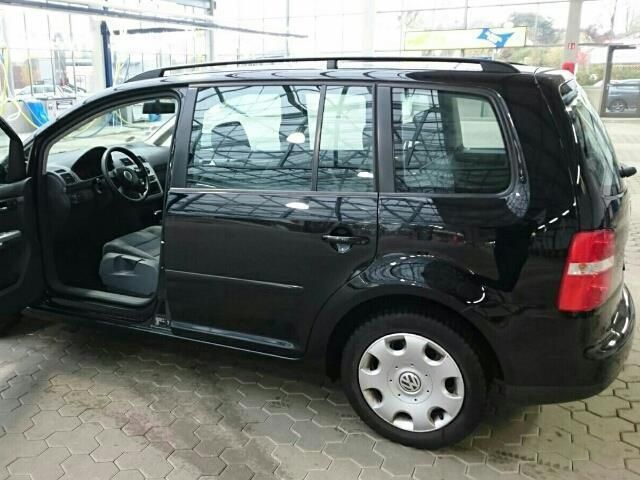 Verkauft Vw Touran 1 6 Fsi Automatik T Gebraucht 2005 206 896 Km Gebraucht Vw Touran 1 6 Fsi Automatik Trendline TÜv Neu