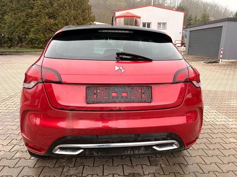 Gebraucht Citroën DS4 So Chic 114 PS (83 kW) 2014 Rot Kleinwagen