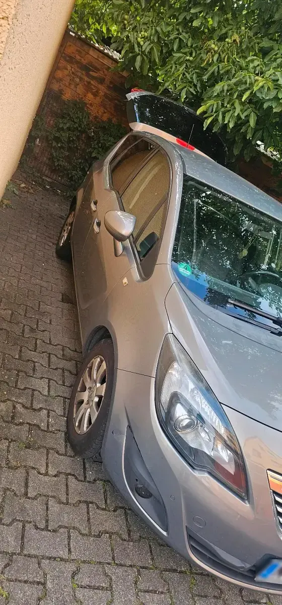 Gebraucht Opel Meriva 110 PS (80 kW) 2011 Braun Van / Kleinbus
