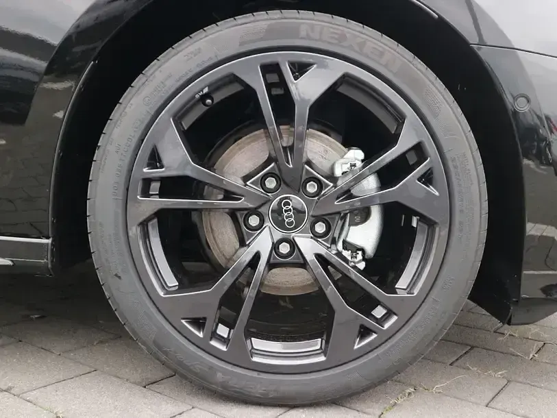 Gebraucht Audi A3 S-Line 150 PS (110 kW) 2025 Mythosschwarz metallic Limousine