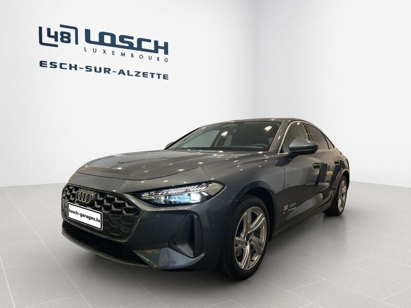 Gebraucht Audi A5 Sport 204 PS (150 kW) 2025 Blau Coupé