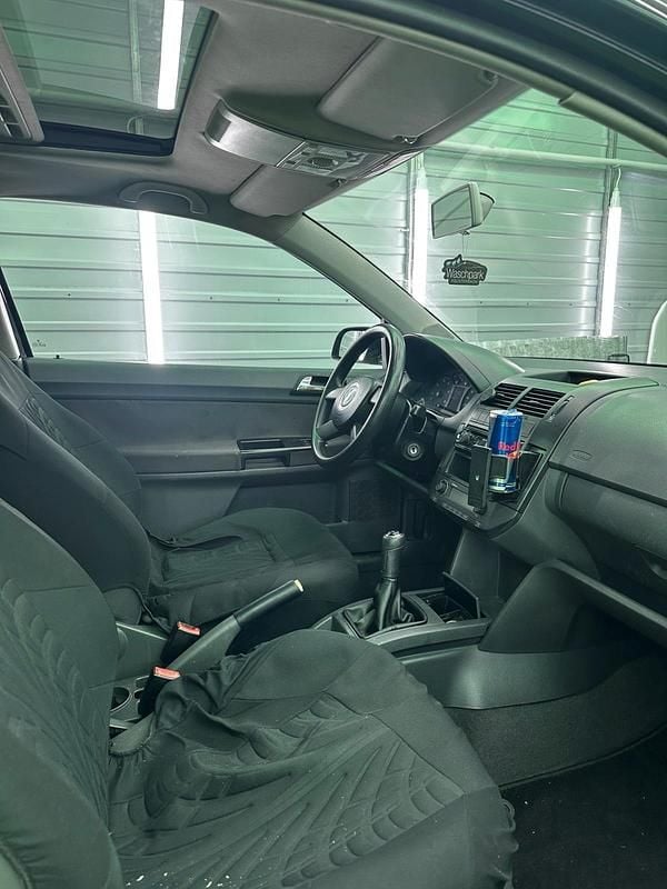 Gebraucht VW Polo 75 PS (55 kW) 2002 Schwarz Kleinwagen