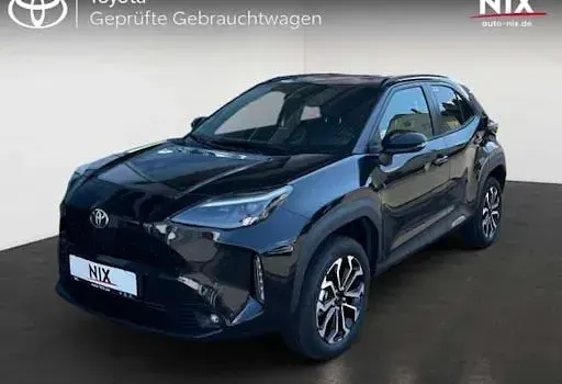 Neu Toyota Yaris Cross 130 PS (95 kW) 2026 Schwarz SUV