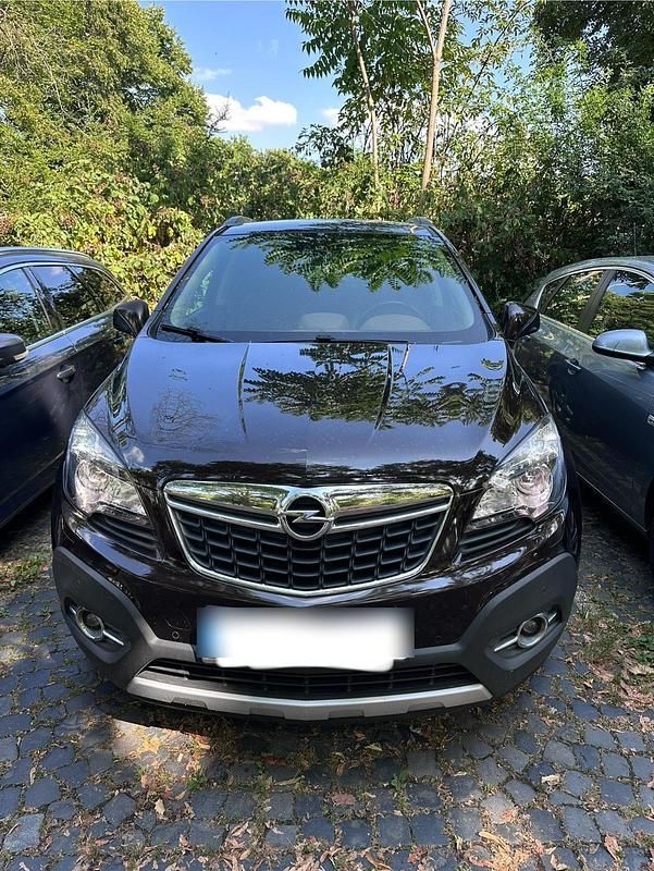 Braun Gebraucht 2013 Opel Mokka SUV | 7.390 € (Fairer Preis) - Bild 1/4