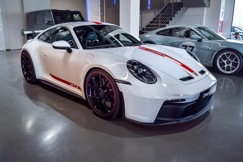 Weiß Gebraucht 2025 Porsche 992 Sport | 208.131 € (Guter Preis) - Bild 1/4