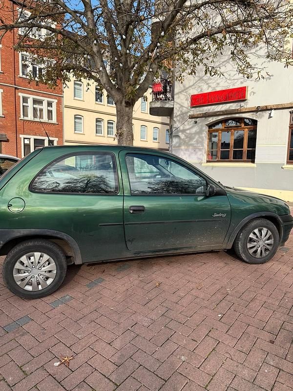 Grün Gebraucht 1997 Opel Corsa Kleinwagen | 550 € (Superpreis) - Bild 1/4
