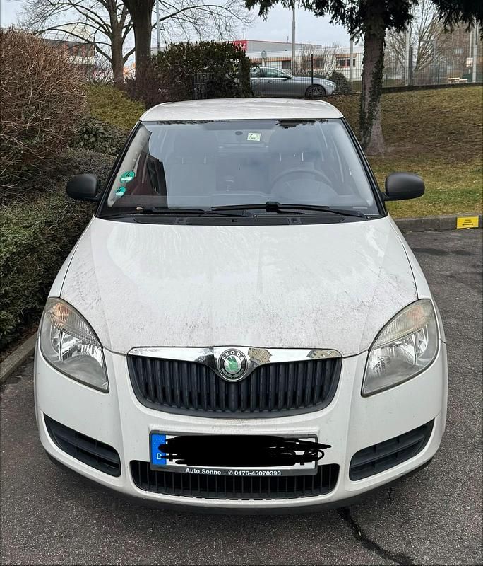 Weiß Gebraucht 2009 Skoda Fabia Kleinwagen | 1.790 € (Superpreis) - Bild 1/2
